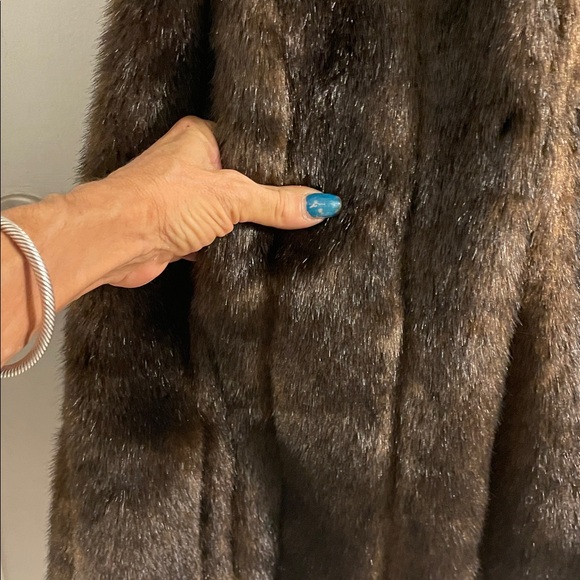 Donna Salyers Fabulous Furs small brown faux fur with pockets &hook & eye vest - Picture 5 of 14